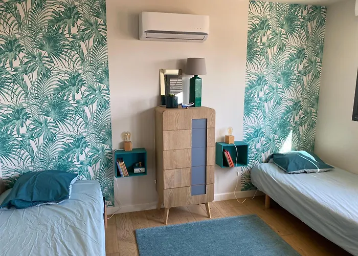 à 2 Min à Pied De La