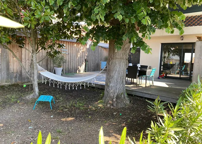 A 2 Min A Pied De La * Аркашон