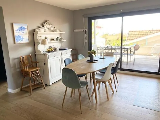 A 2 Min A Pied De La Аркашон