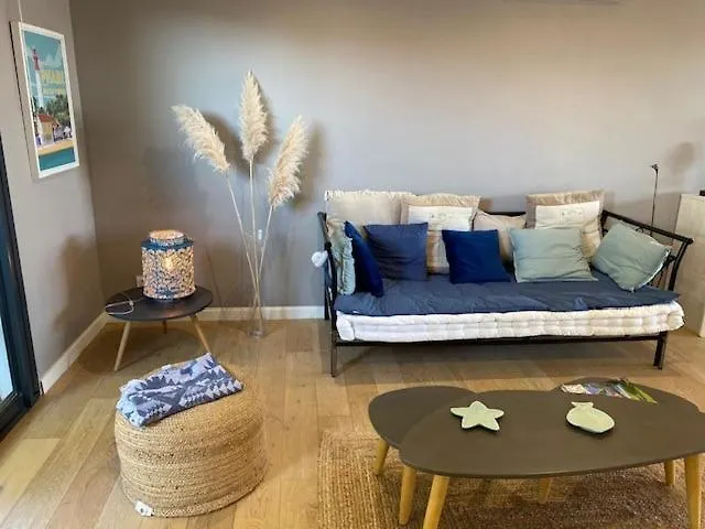 A 2 Min A Pied De La Аркашон